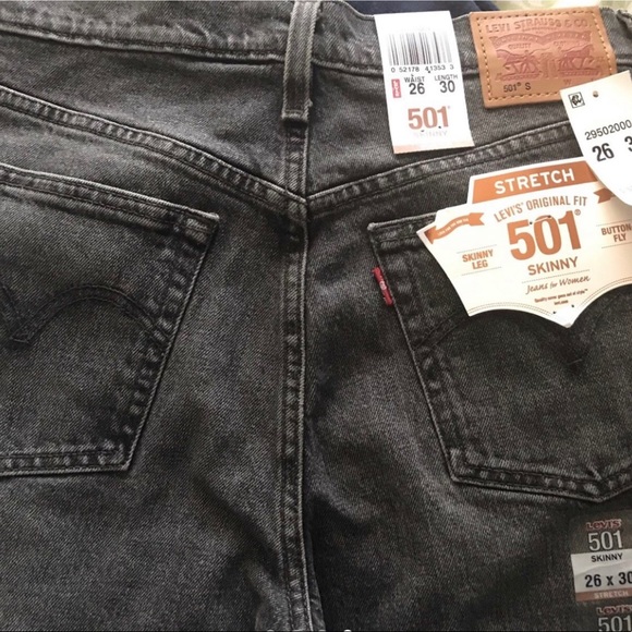 Levi’s 501 ®️ - Picture 3 of 4